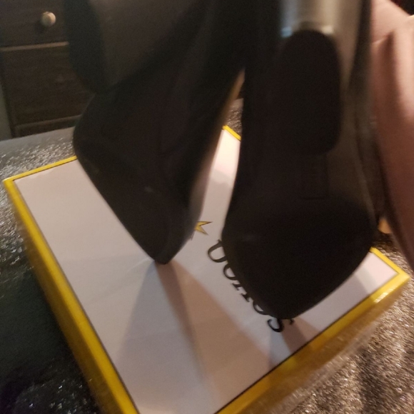 Hanston Boots - Picture 6 of 7